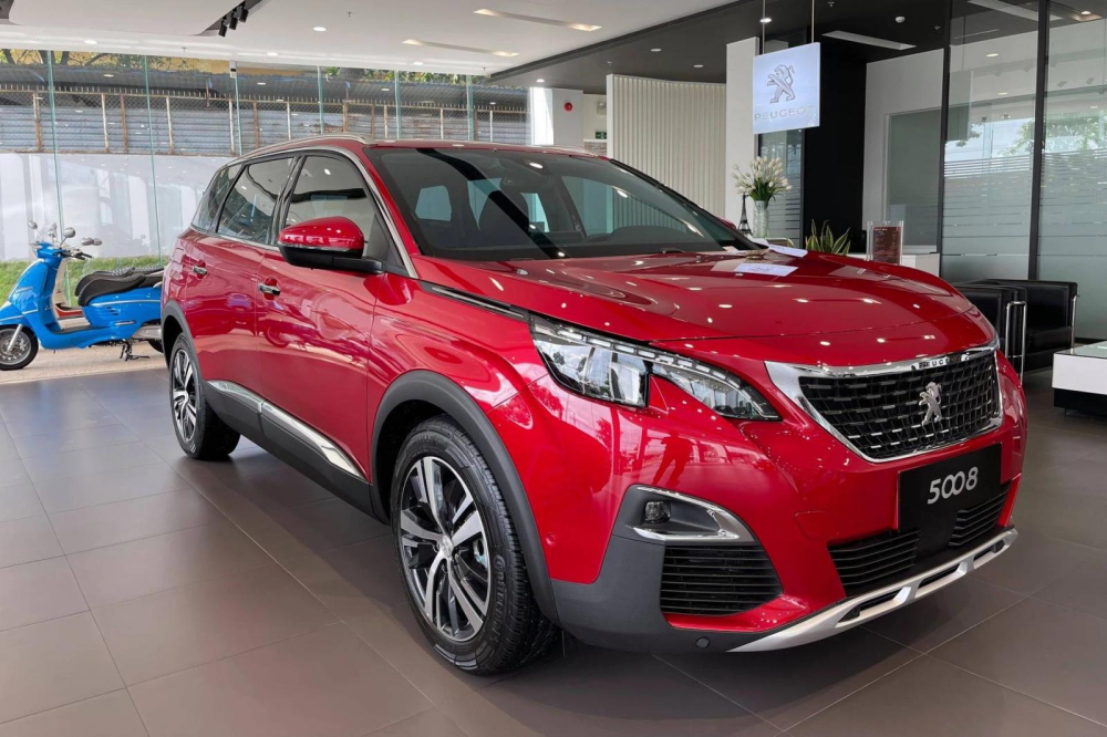 Peugeot 5008.