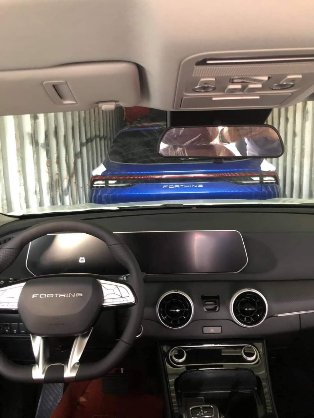 Nội thất b&ecirc;n trong Dongfeng Fengxing T5 EVO