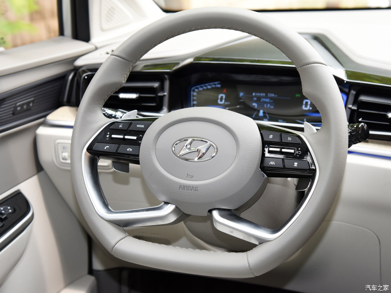 V&ocirc; lăng của Hyundai Custo 2021