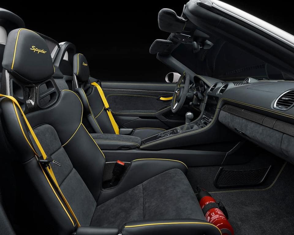 Nội thất xe thể thao Porsche 718 Boxster của Minh Nội thất xe thể thao Porsche 718 Boxster của Minh Nhựa đặt mua