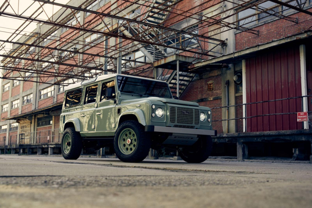 Land Rover Defender