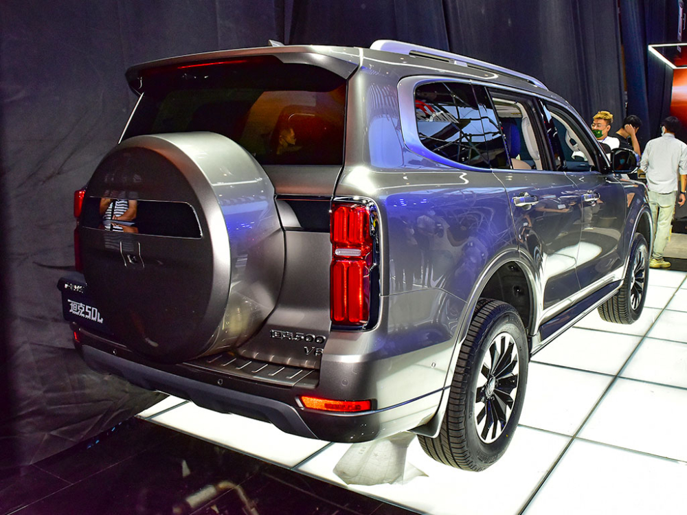 Great Wall Tank 500 2022 được trang bị hệ thống mild hybrid với động cơ xăng V6