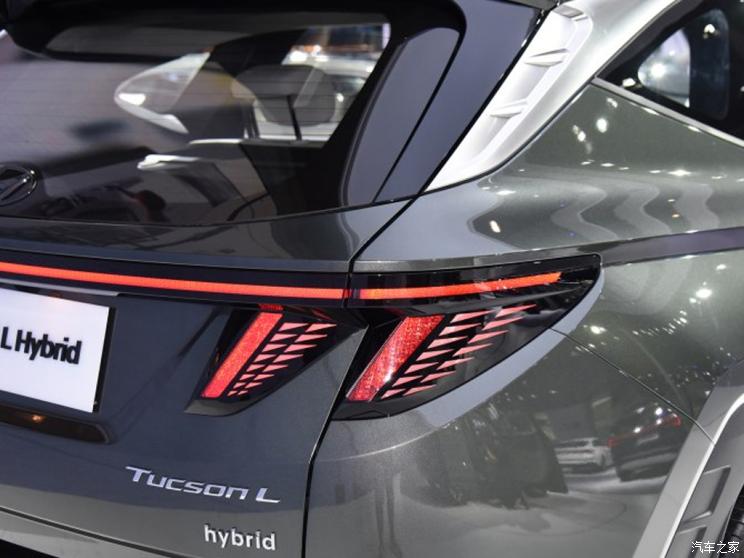 Đèn hậu của Hyundai Tucson L Hybrid 2022