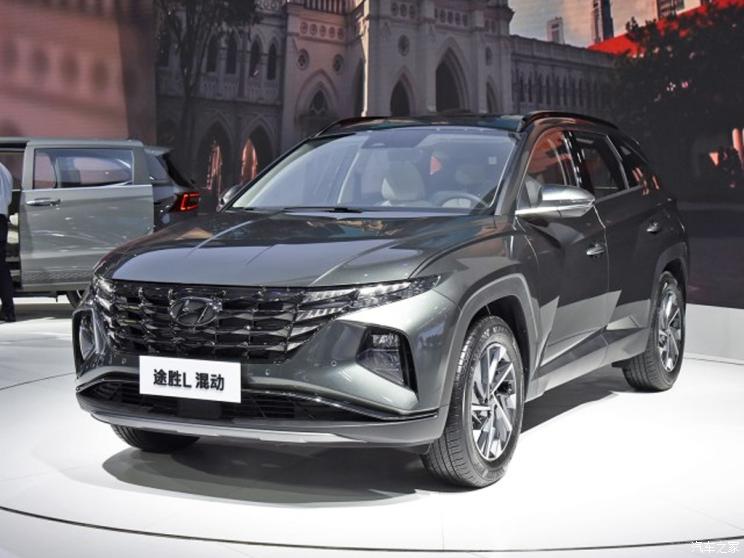 Hyundai Tucson L Hybrid 2022 có hệ thống an toàn Smart Sense