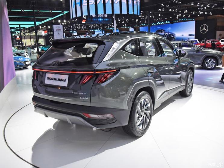 Hyundai Tucson L Hybrid 2022 tiết kiệm xăng ấn tượng