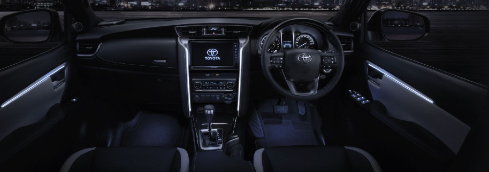 Nội thất của Toyota Fortuner Legender 2021 tại Th&aacute;i Lan