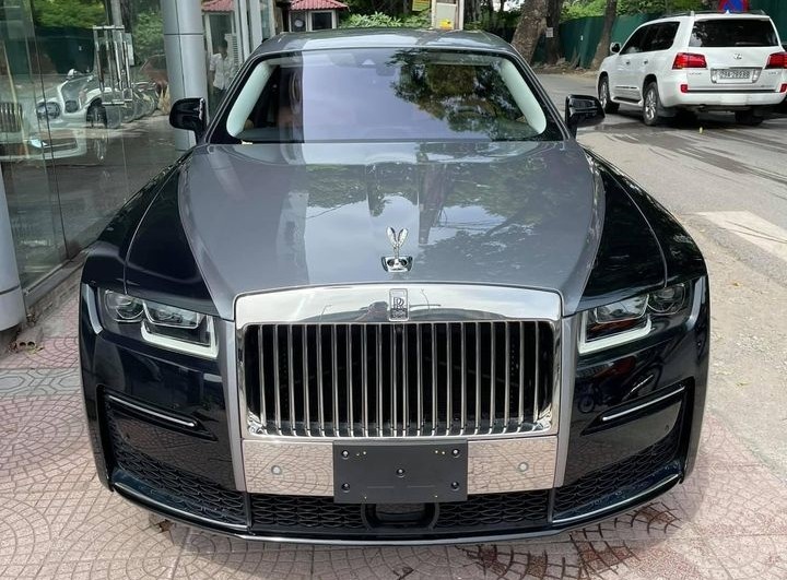 Rolls-Royce Ghost thế hệ mới đầu ti&ecirc;n về Việt Nam