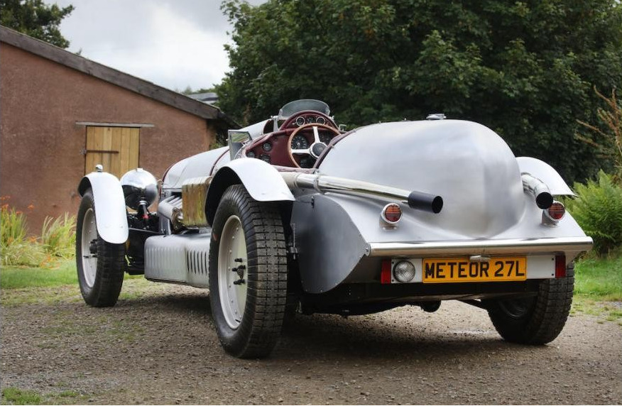 Phía sau của Meteor 27-liter V12 Special