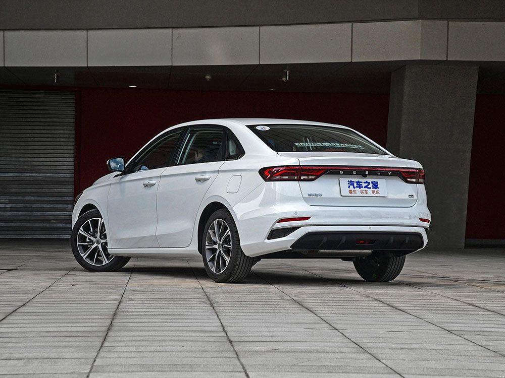 Geely Emgrand 2022 không có thiết kế sedan 3 khoang