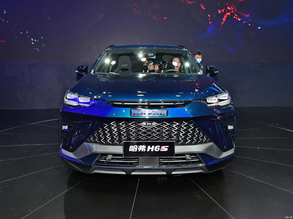 Đầu xe của Haval H6S