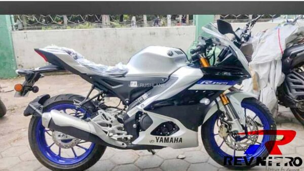 Phiên bản đặc biệt của Yamaha R15 với hậu tố M hấp dẫn Phiên bản đặc biệt của Yamaha R15 với hậu tố M hấp dẫn