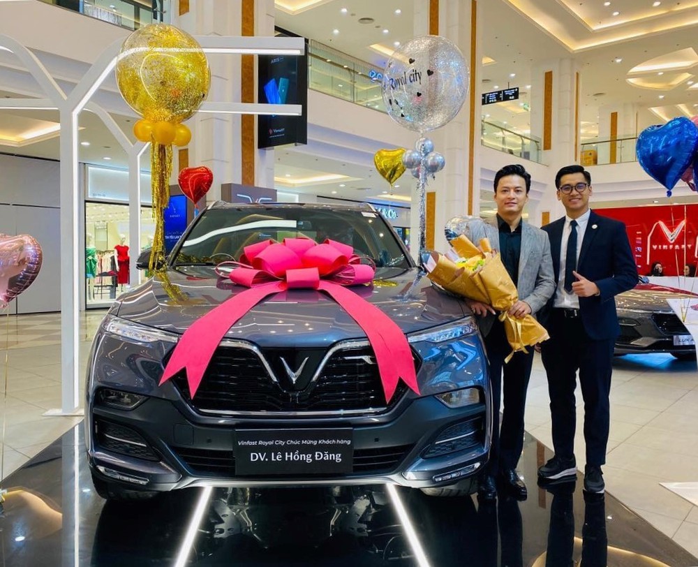 VinFast Lux SA2.0 của Hồng Đăng thuộc bản cao cấp