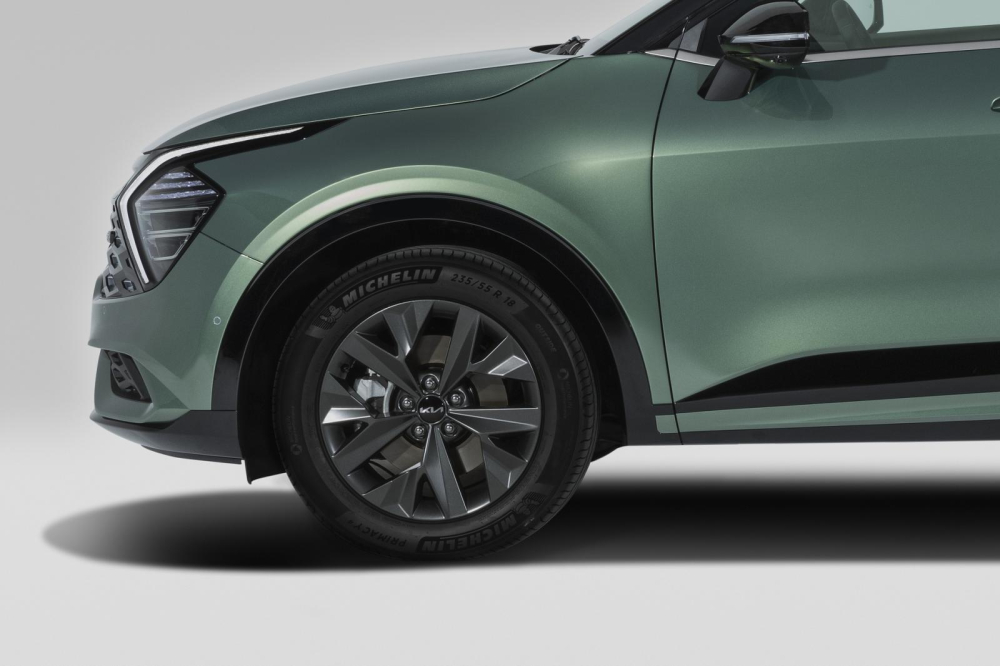 Kia Sportage 2022 tại ch&acirc;u &Acirc;u c&oacute; 6 loại v&agrave;nh la-zăng
