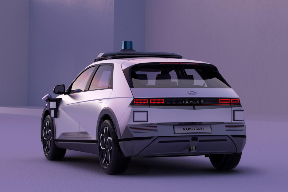 Phía sau của Robotaxi Ioniq 5