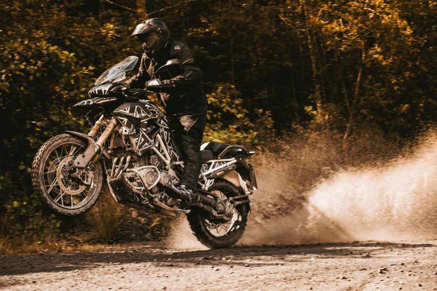 Triumph Tiger 1200 2022 sẽ có khối động cơ được nâng cấp dạng T-Plane Triumph Tiger 1200 2022 sẽ có khối động cơ được nâng cấp dạng T-Plane