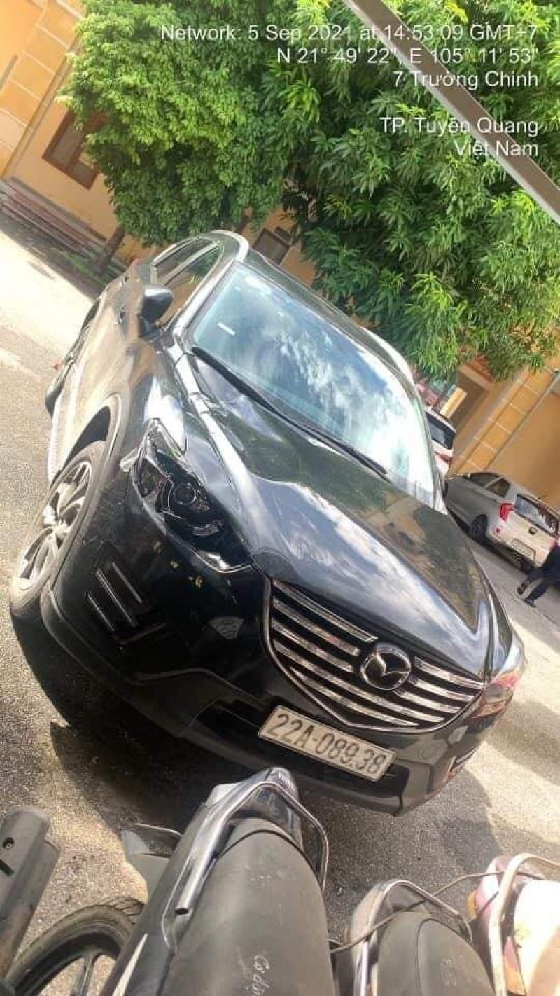 Chiếc &ocirc; t&ocirc; Mazda CX-5 g&acirc;y tai nạn