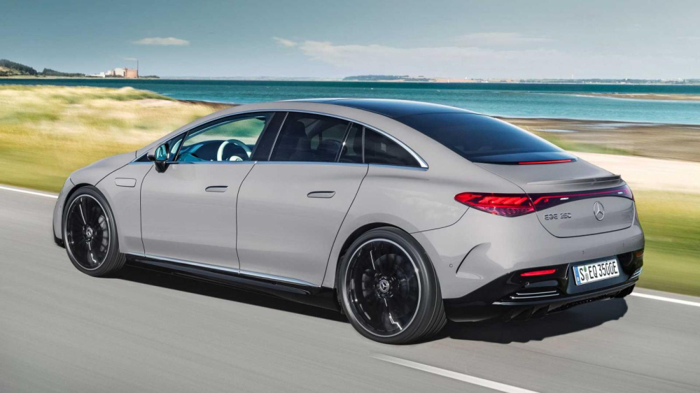 Thiết kế bên sườn của Mercedes-Benz EQE 2022