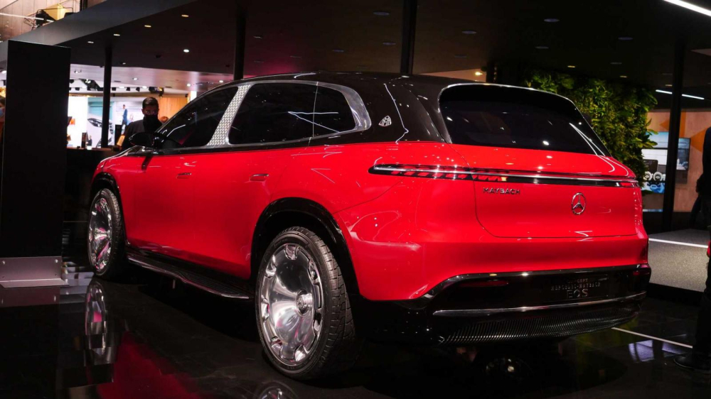 Phía sau của Mercedes-Maybach EQS