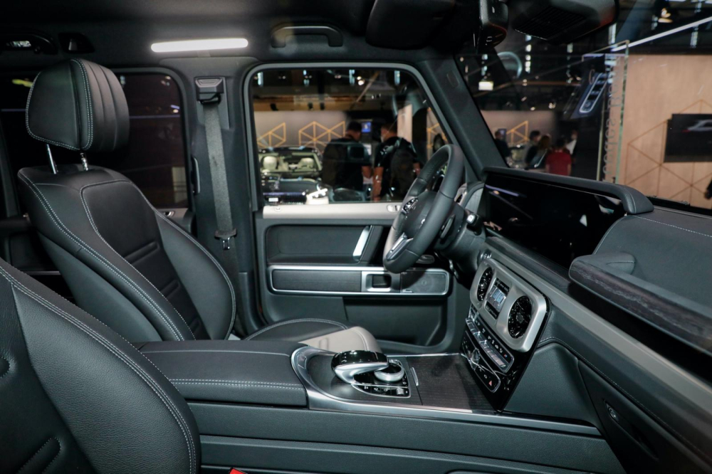 Nội thất của Mercedes-Benz G-Class 2022 có 3 gói phụ kiện