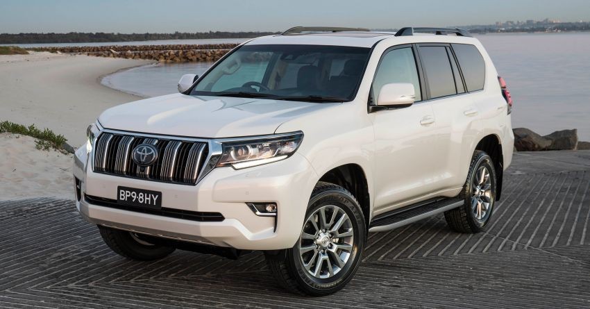 Thiết kế ngoại thất của Toyota Land Cruiser Prado 2021 không có nhiều thay đổi so với đời hiện tại.