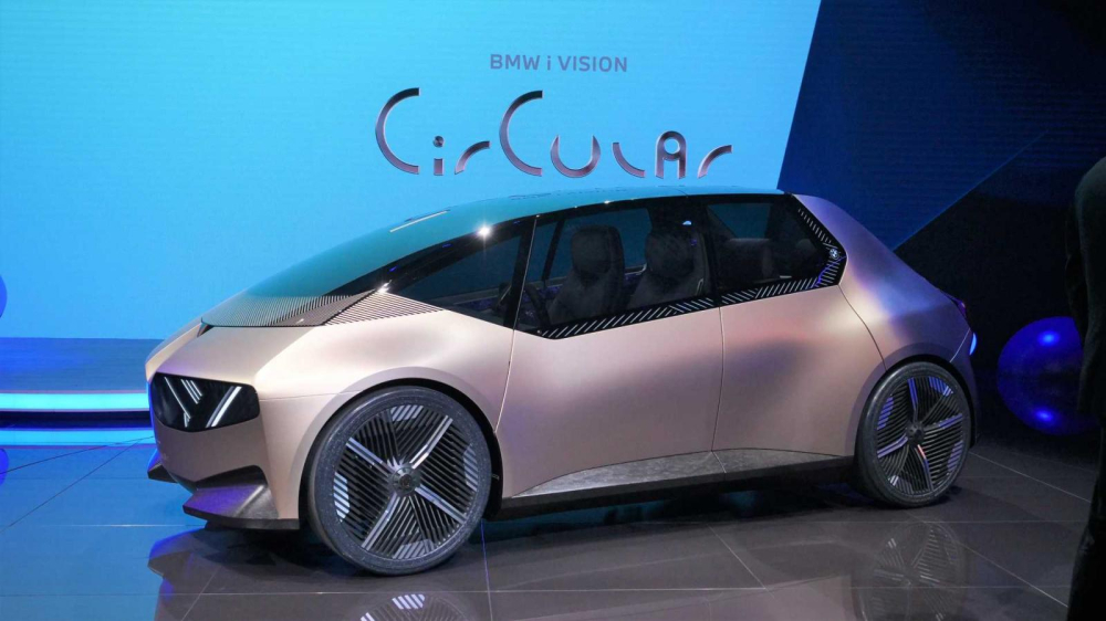 Phía sườn của BMW i Vision Circular