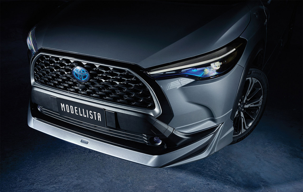 Toyota Corolla Cross Modellista 2021 có cánh lướt gió phía trước