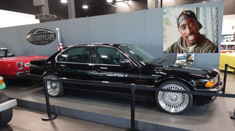 Chiếc BMW 7-Series được trưng bày tại đại lý Celebrity Cars Chiếc BMW 7-Series được trưng bày tại đại lý Celebrity Cars