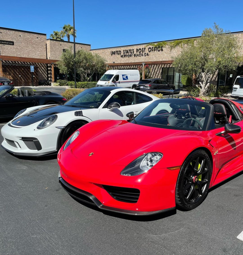 Porsche 918 Spyder cùng Porsche 911 GT3 RS trong 1 lần được mang đi tắm nắng Porsche 918 Spyder cùng Porsche 911 GT3 RS trong 1 lần được mang đi tắm nắng
