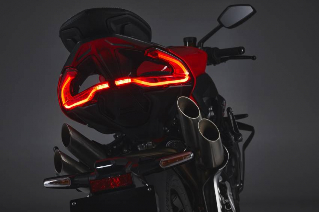 Thiết kế tuyệt đẹp của MV Agusta Brutale 1000RS Thiết kế tuyệt đẹp của MV Agusta Brutale 1000RS