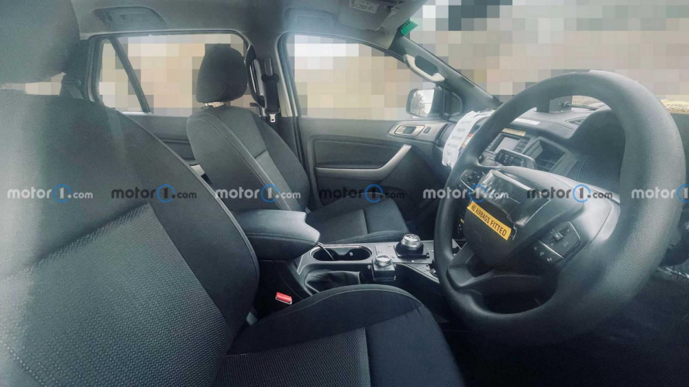 Hình ảnh chụp nội thất của Ford Everest 2022 trên đường thử Hình ảnh chụp nội thất của Ford Everest 2022 trên đường thử