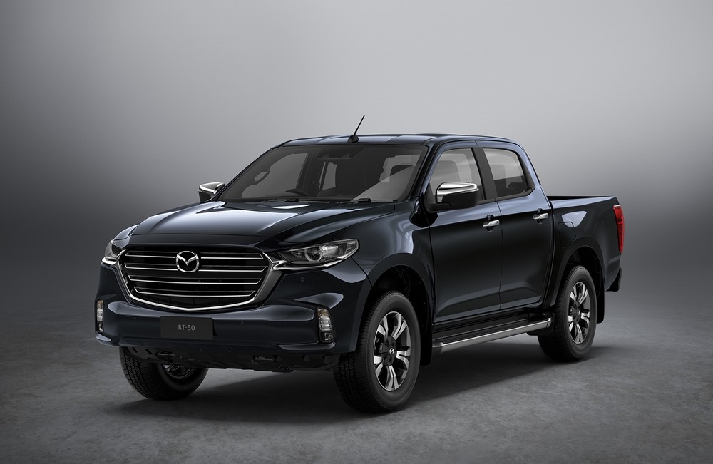 Mazda BT-50 2021 có lưới tản nhiệt khá giống Mazda CX-8.