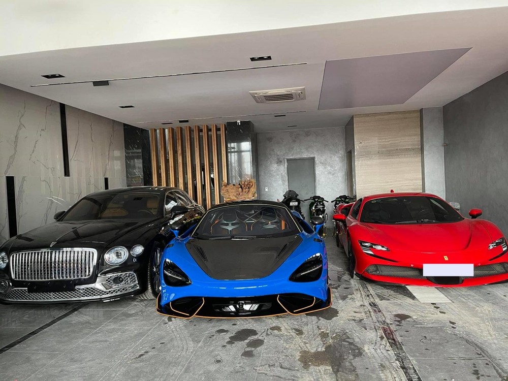 Garage của đại gia lan đột biến Củ Chi với sự xuất hiện của Ferrari SF90 Stradale, McLaren 765LT và Bentley Flying Spur Edition, ngoài ra chủ vườn lan này còn đang sở hữu Lamborghini Aventador SVJ Garage của đại gia lan đột biến Củ Chi với sự xuất hiện của Ferrari SF90 Stradale, McLaren 765LT và Bentley Flying Spur Edition, ngoài ra chủ vườn lan này còn đang sở hữu Lamborghini Aventador SVJ