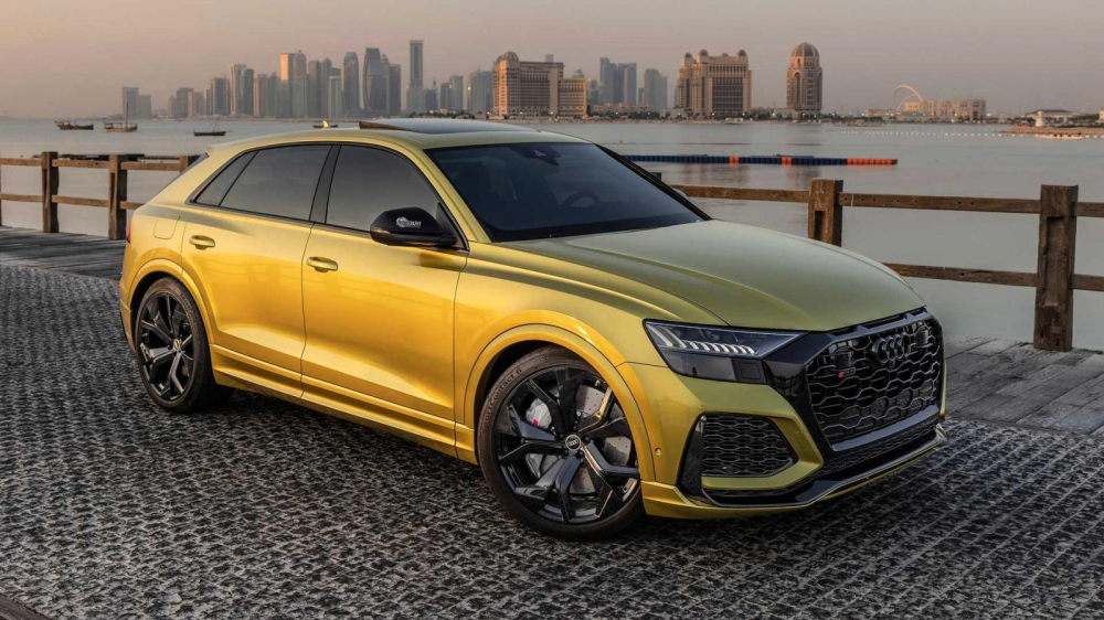 Audi RS Q8 1 of 1 Qatar Edition được sơn màu vàng Yellow Austin đắt giá Audi RS Q8 1 of 1 Qatar Edition được sơn màu vàng Yellow Austin đắt giá