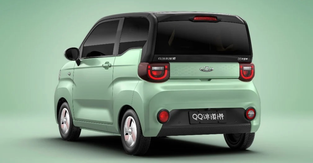 Chery QQ Ice Cream nh&igrave;n từ đằng sau