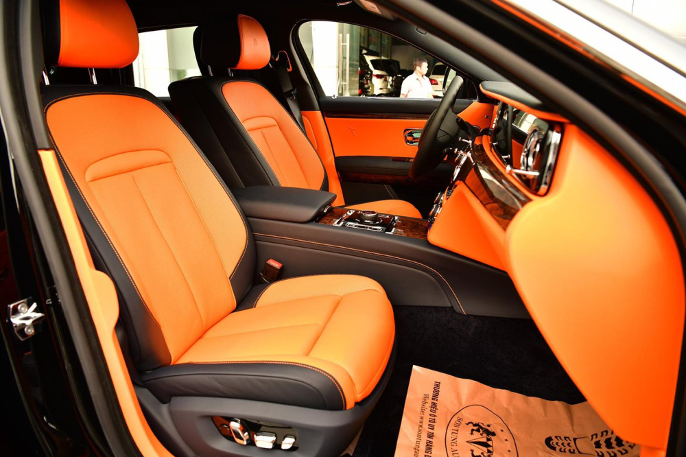 Nội thất xe siêu sang Rolls-Royce Ghost thế hệ mới thứ 2 về nước
