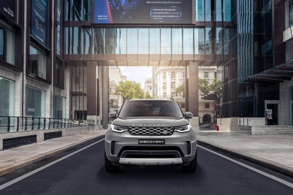 Land Rover Discovery mới đ&atilde; ch&iacute;nh thức c&oacute; mặt tại Việt Nam.