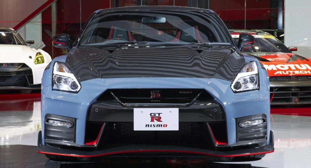 Nissan GT-R