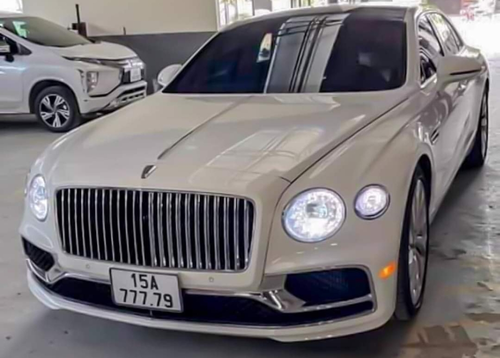 Chiếc xe siêu sang Bentley Flying Spur biển tứ quý 7 của đại gia lan đột biến Hải Phòng thuộc bản First Edition