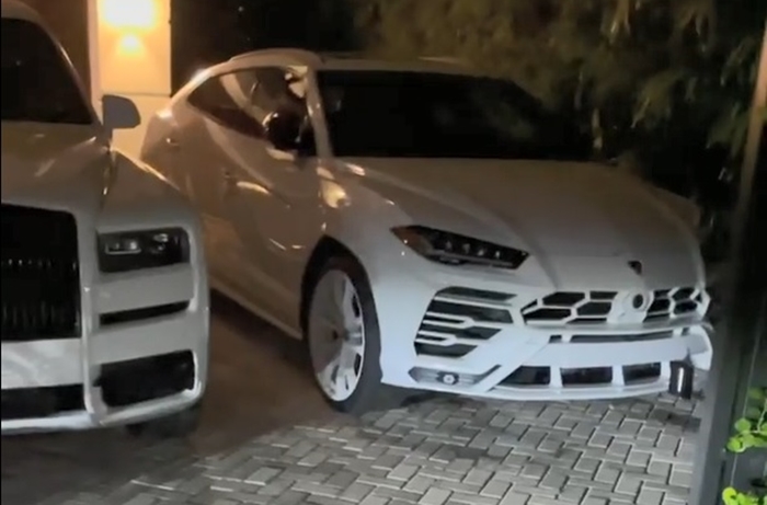 Rolls-Royce Cullinan và Lamborghini Urus cùng tông trắng Rolls-Royce Cullinan và Lamborghini Urus cùng tông trắng