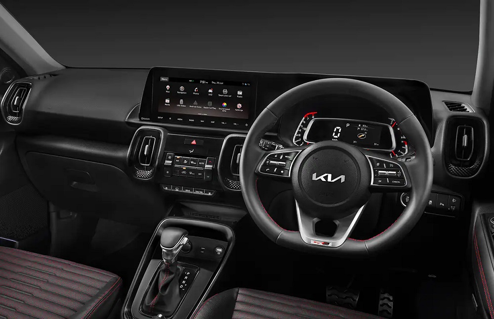 Kia Sonet bản cao cấp có trang bị tiện nghi khá đầy đủ