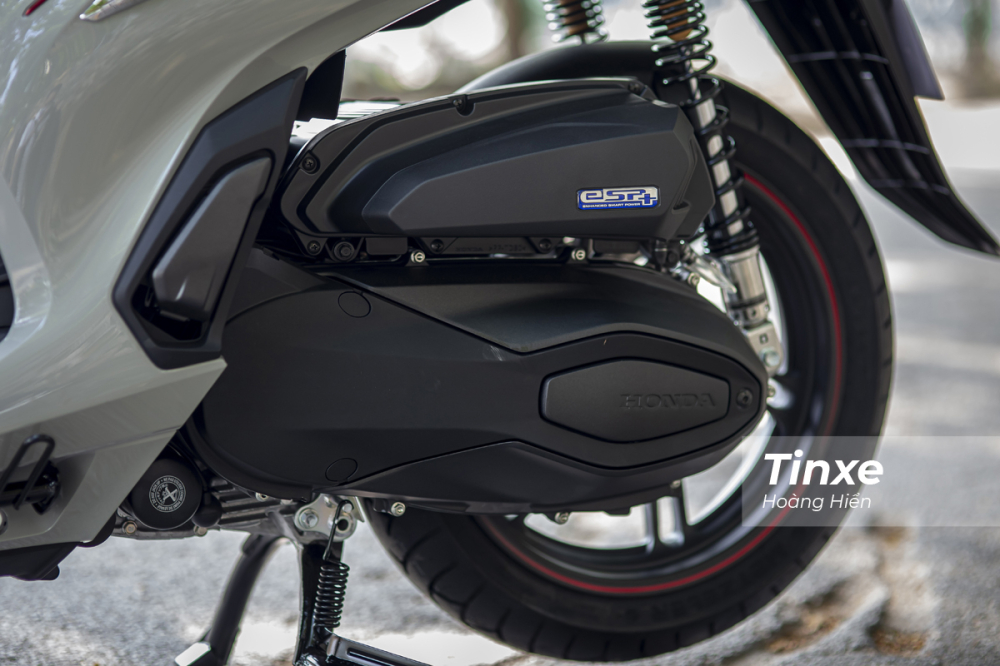 Cung cấp sức mạnh cho Honda SH 350i l&agrave; khối động cơ eSP+.