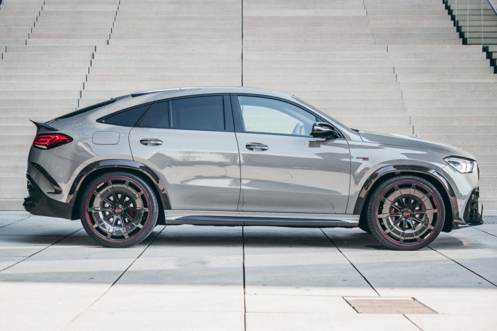 Phía sườn của Brabus 900 Rocket Edition dựa trên Mercedes-AMG GLE Coupe Phía sườn của Brabus 900 Rocket Edition dựa trên Mercedes-AMG GLE Coupe