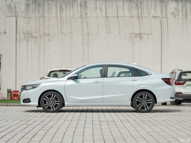 Honda Crider 2022 nh&igrave;n b&ecirc;n sườn