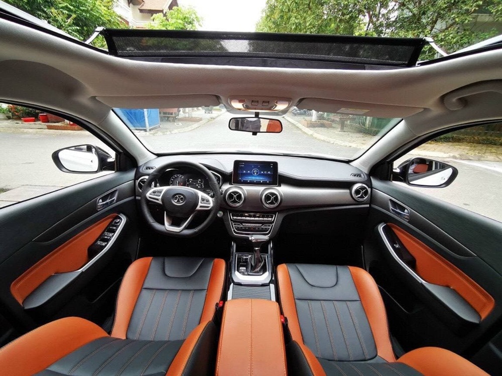 BAIC X55 có nhiều trang bị hiện đại tương đương những mẫu xe đắt tiền hơn.