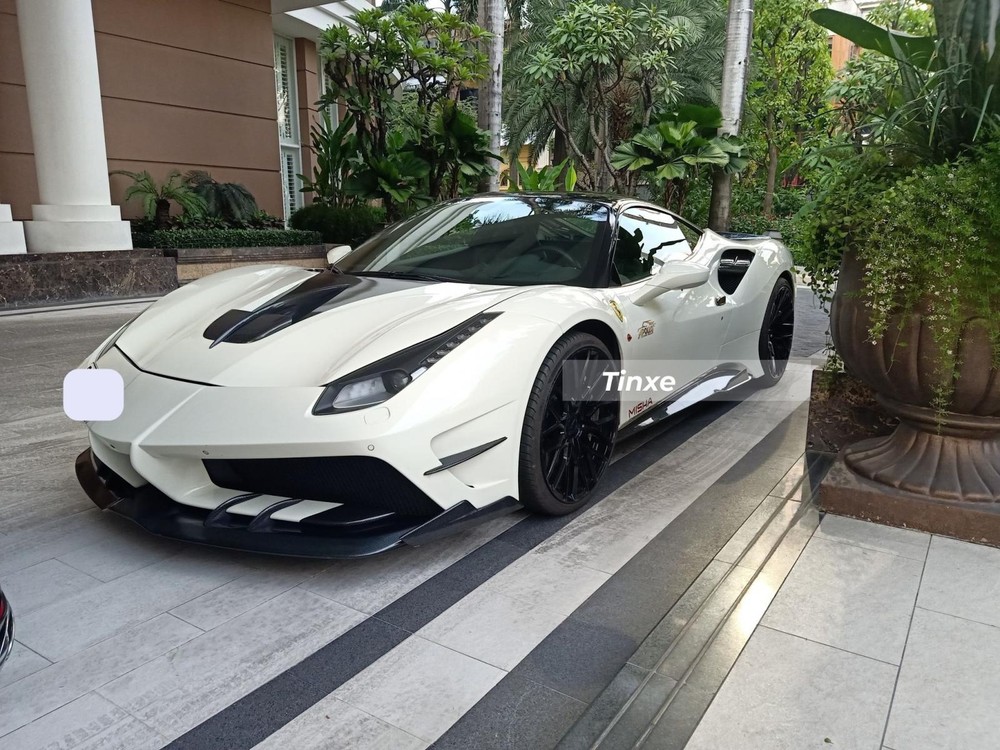 Còn đây là chiếc xe Ferrari 488 GTB Misha Designs đầu tiên Việt Nam
