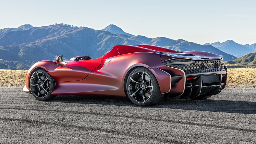 McLaren Elva chỉ sản xuất 149 chiếc cho bản 4 không, riêng phiên bản 3 không, đã có kính lái chưa rõ số lượng sản xuất