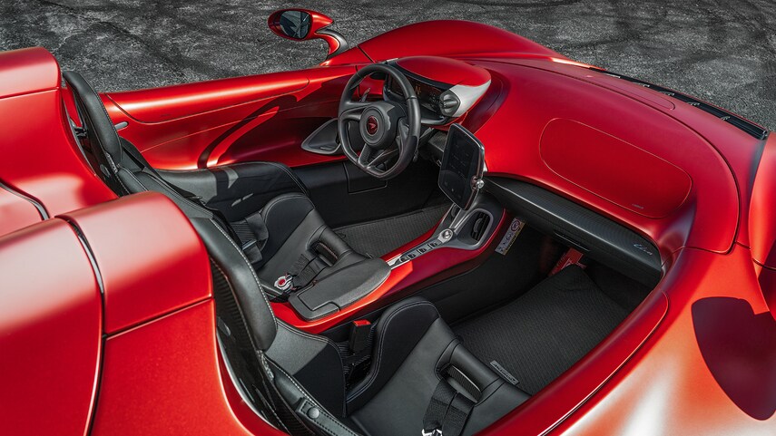 Nội thất của xe McLaren Elva