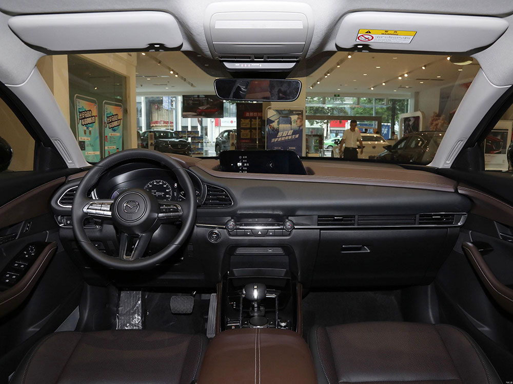 Nội thất bên trong Mazda CX-30 EV