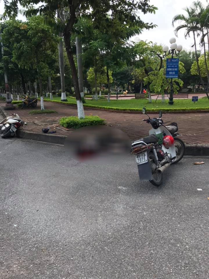 Người phụ nữ đi xe m&aacute;y tử vong trong vụ tai nạn