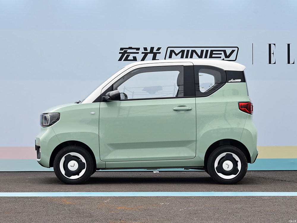 Wuling Hongguang Mini EV có chiều dài chưa đến 3 m và chiều dài cơ sở dưới 2 m Wuling Hongguang Mini EV có chiều dài chưa đến 3 m và chiều dài cơ sở dưới 2 m